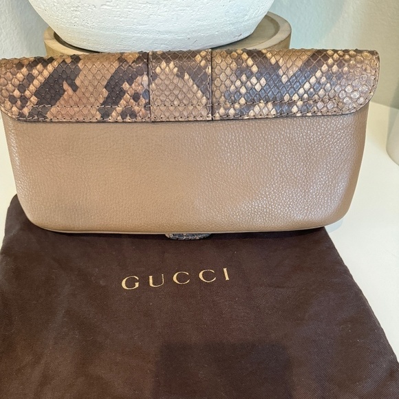 GUCCI SNAKESKIN CLUTCH - Picture 2 of 13